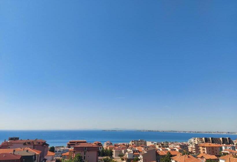 پانسیون Guest House Rona   Free Parking And Sea View