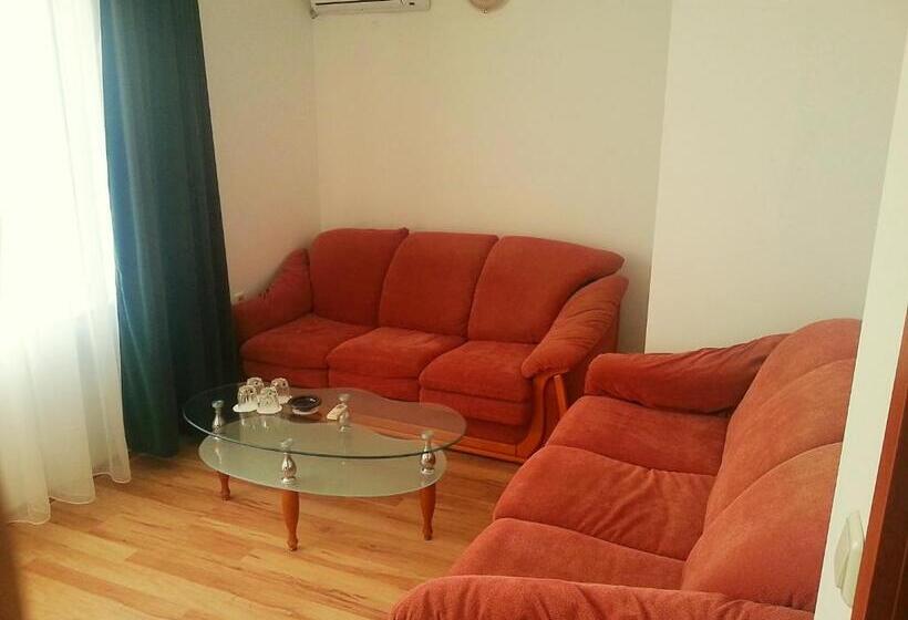 پانسیون Guest House Rona   Free Parking And Sea View