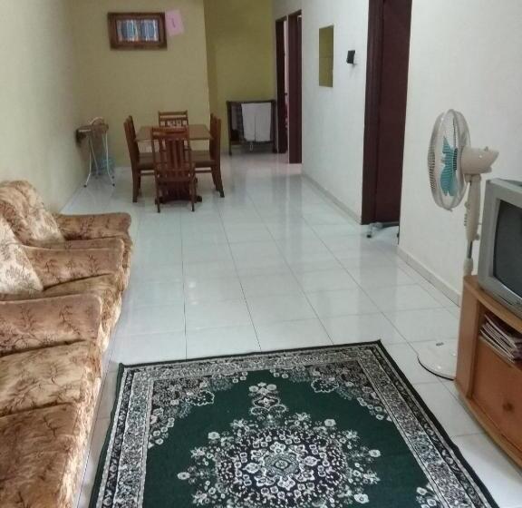 פנסיון Homestay Amsyarah