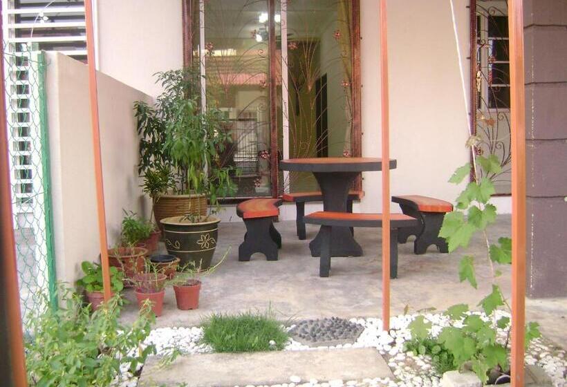 פנסיון Homestay Amsyarah