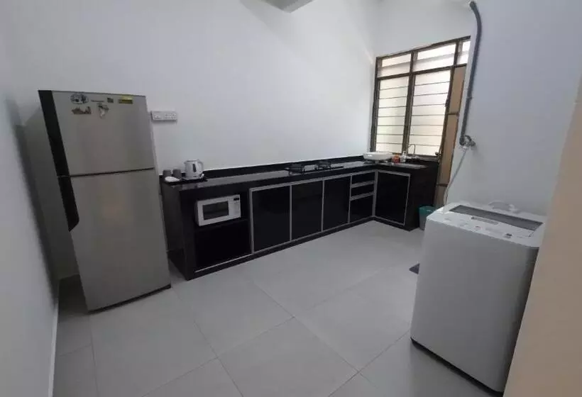 Majatalo Homestay Sri Pelangi Segamat