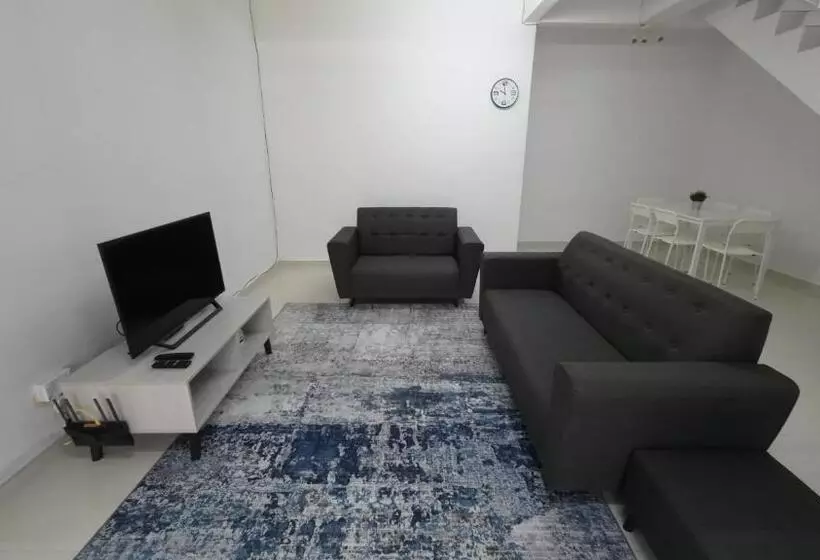 Majatalo Homestay Sri Pelangi Segamat