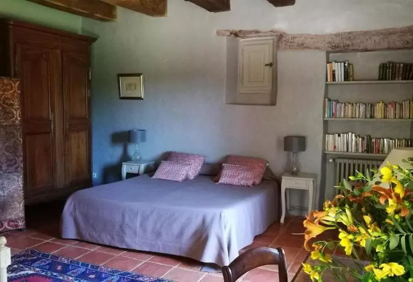 ペンション La Vignolle