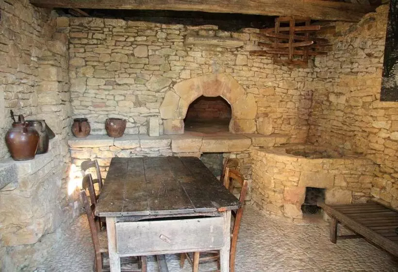 ペンション La Vignolle