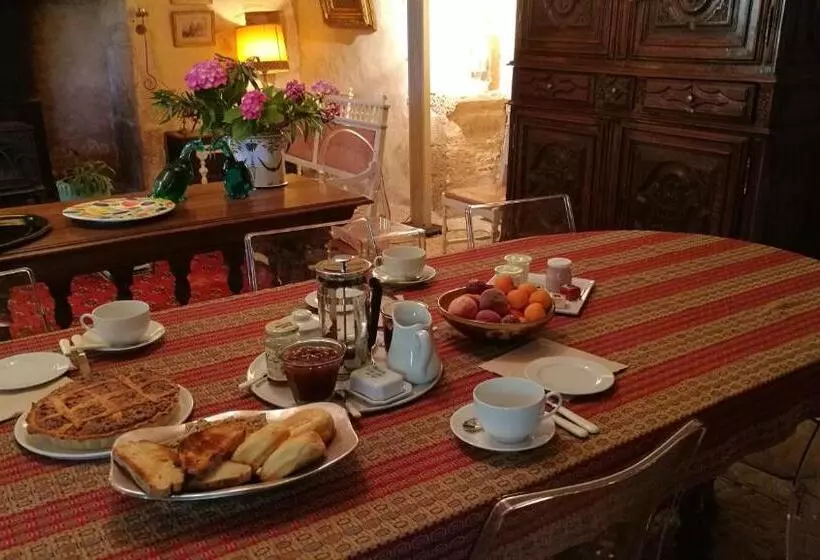 ペンション La Vignolle