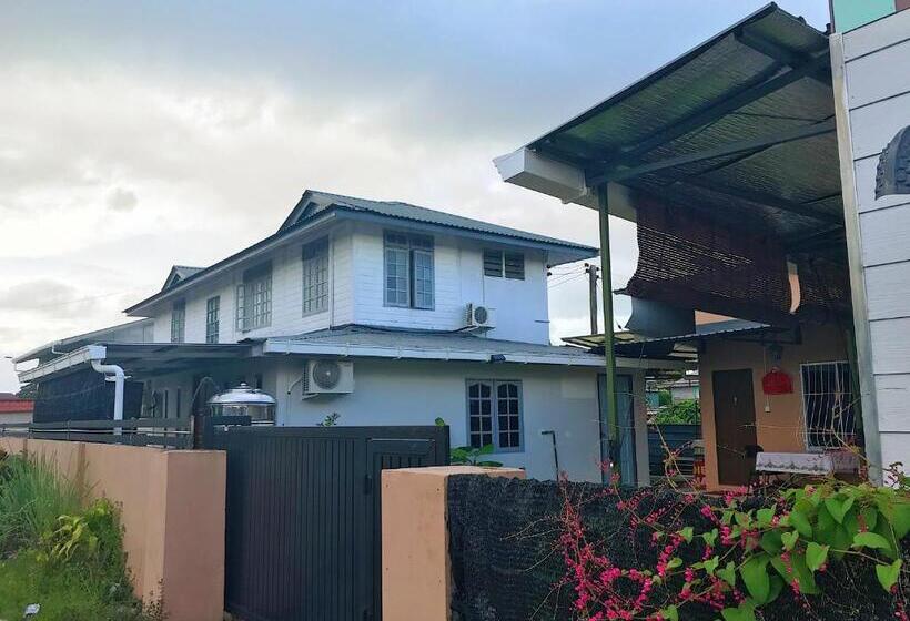 Pensión Merdeka Guest House 2