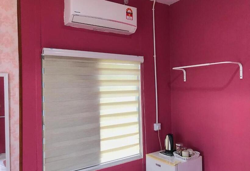 Pensión Merdeka Guest House 2