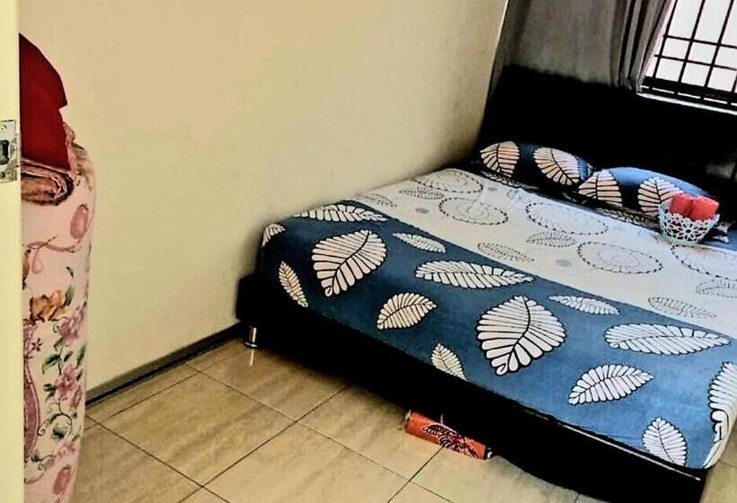 פנסיון Sakura Guest House