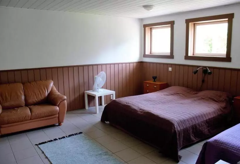 Surkeenjärvi Countryside B&b