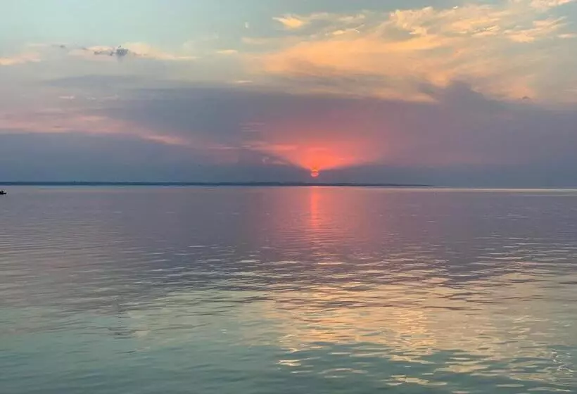 ユースホステル Lev