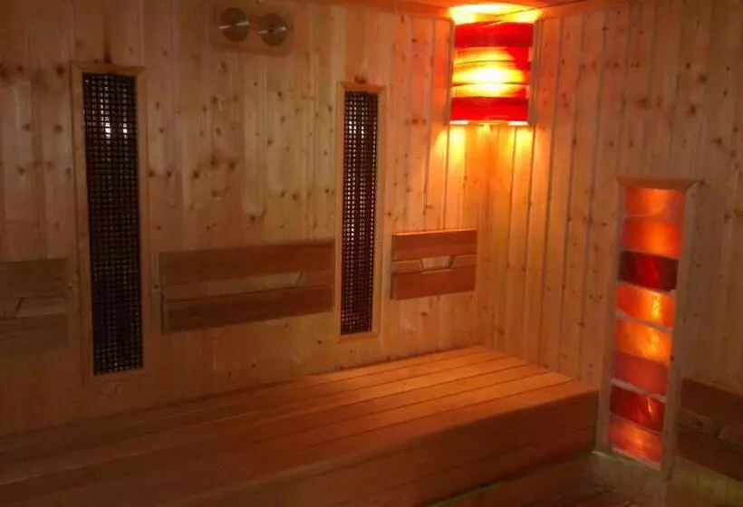 ベッドアンドブレックファースト Hársfavirág Vendégház