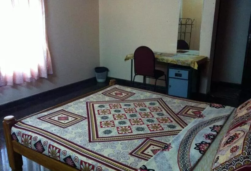 Aamiaismajoitus (B&B) Paradise Inn Guest House