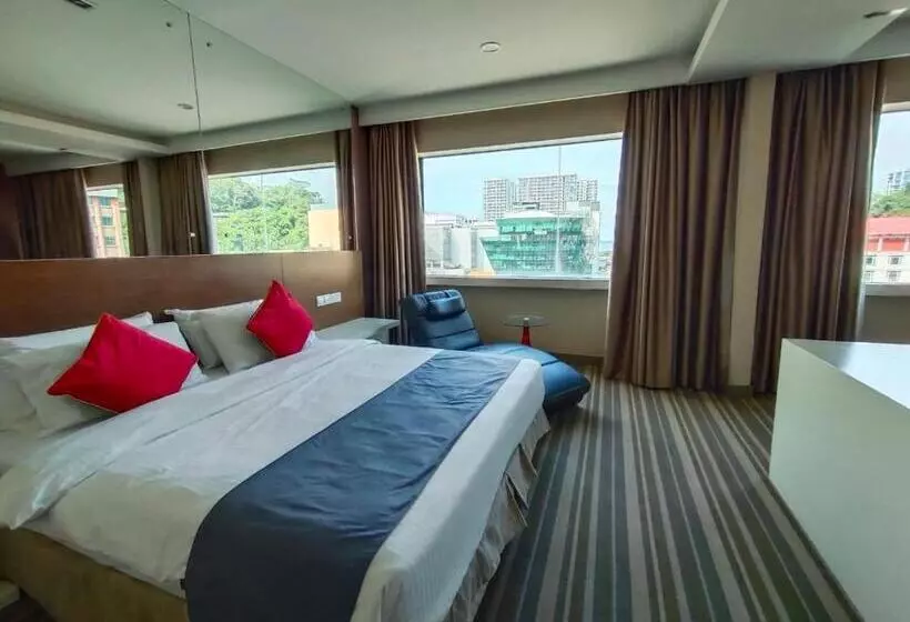 ホテル Capital Kota Kinabalu