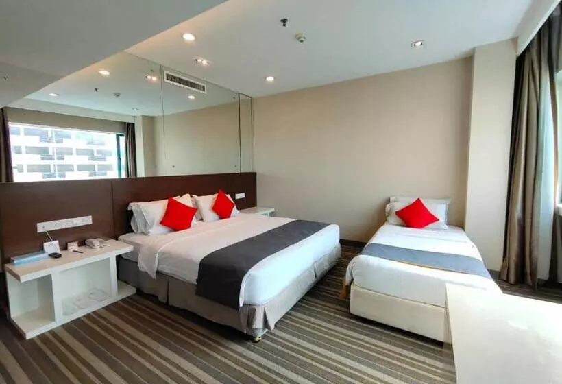 ホテル Capital Kota Kinabalu