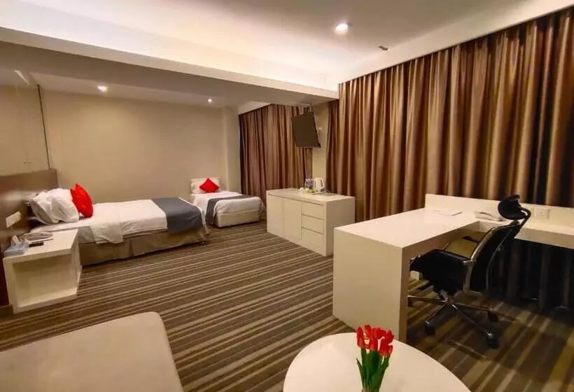 ホテル Capital Kota Kinabalu