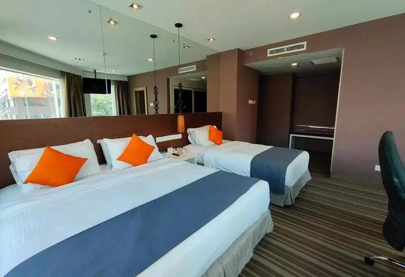 ホテル Capital Kota Kinabalu