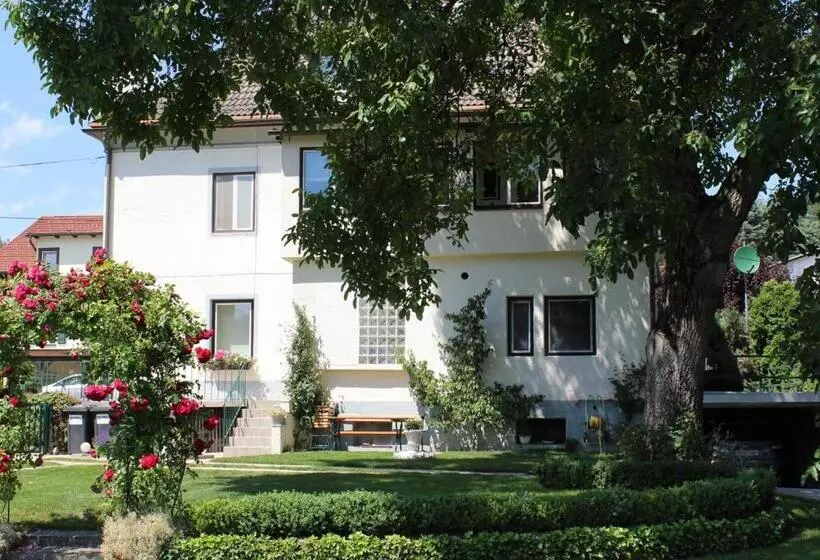 پانسیون Ferienwohnung Und Gästezimmer Korb