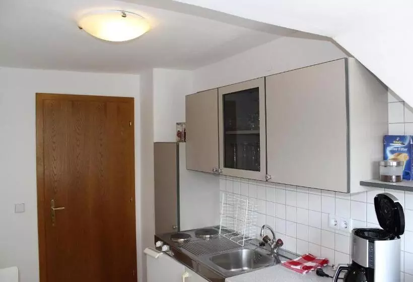 پانسیون Ferienwohnung Und Gästezimmer Korb