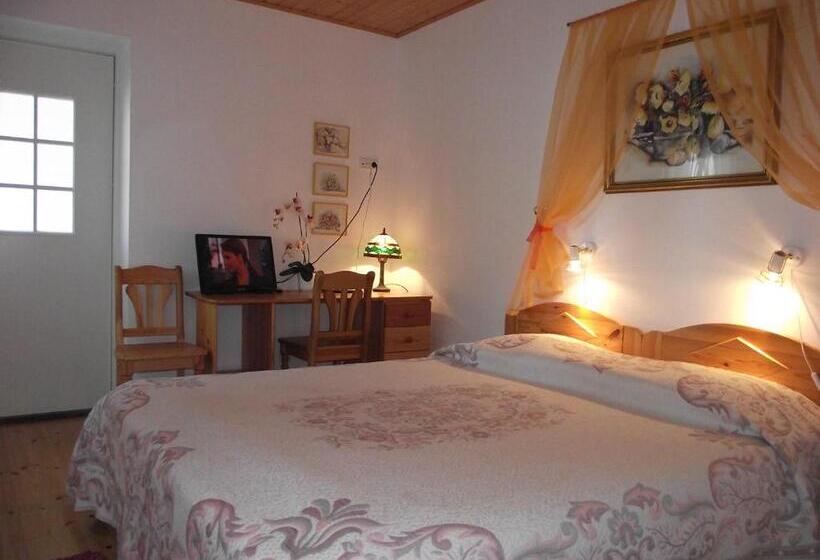 پانسیون Helene Villa