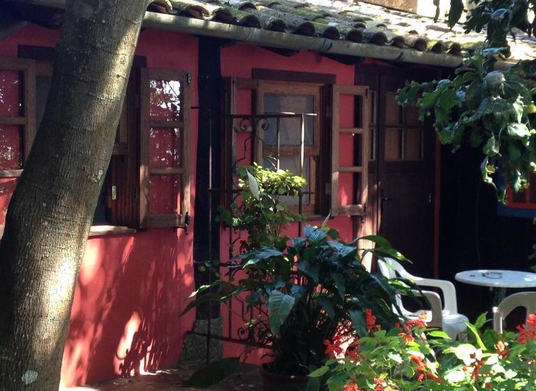 پانسیون Regina Guest House