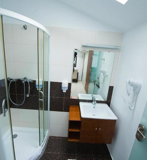 膳宿费 Steaua Apelor Family Resort