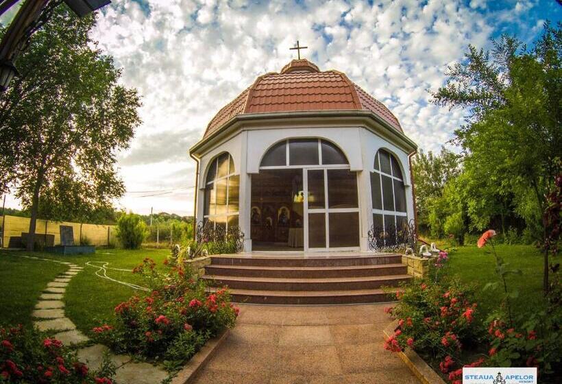 Пансион Steaua Apelor Family Resort