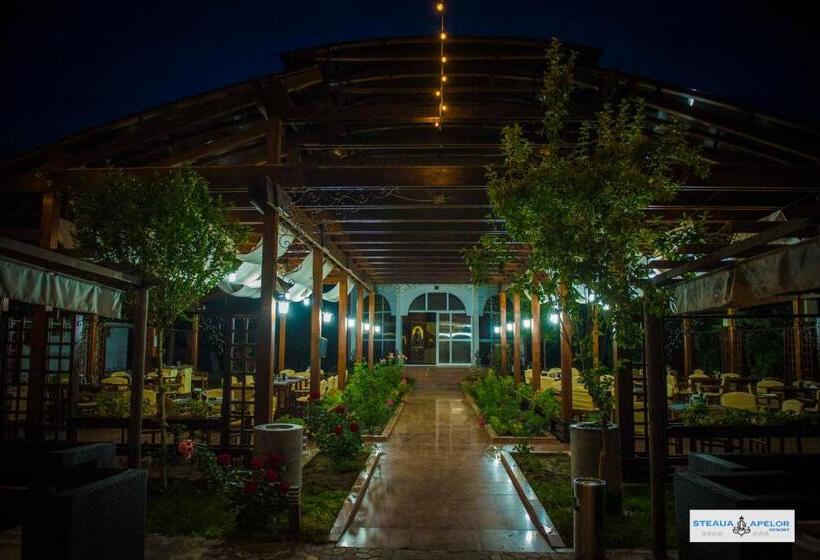 Пансион Steaua Apelor Family Resort