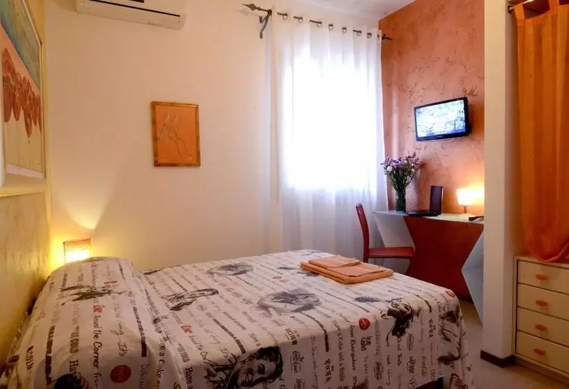 Aamiaismajoitus (B&B) Casa Karina Sun&pool&relax