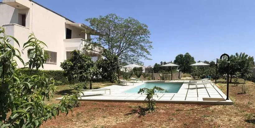 Aamiaismajoitus (B&B) Casa Karina Sun&pool&relax