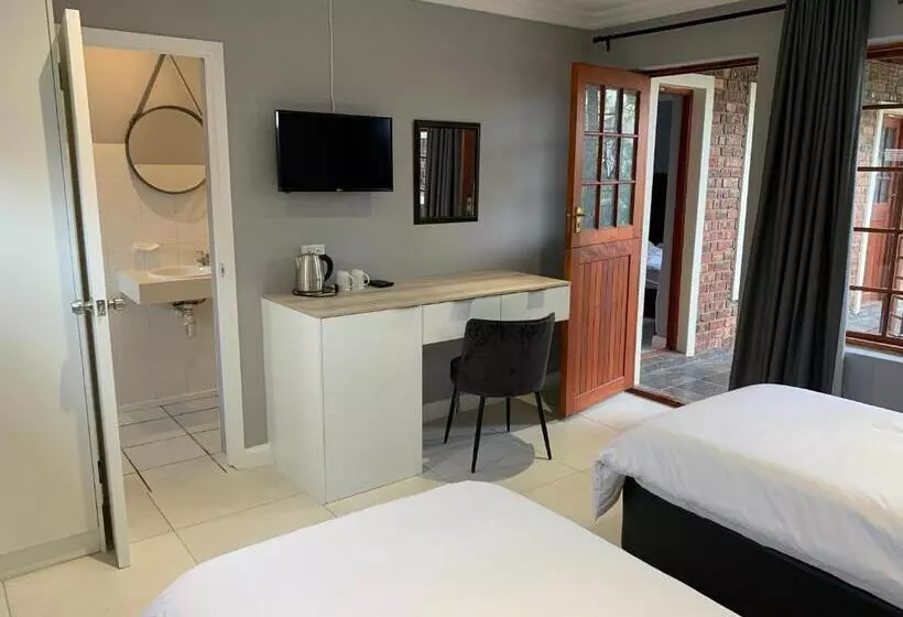 تختخواب و صبحانه Green Pastures Guesthouse