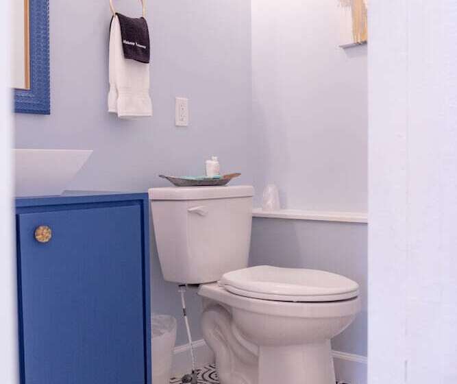 פונדק Frankfort & Restaurant