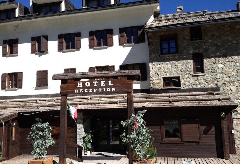 فندق Baita Della Luna