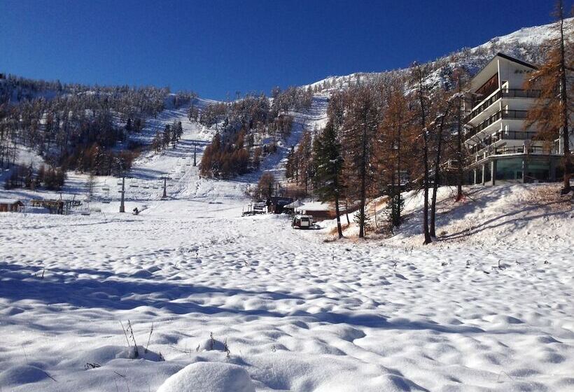 فندق Baita Della Luna