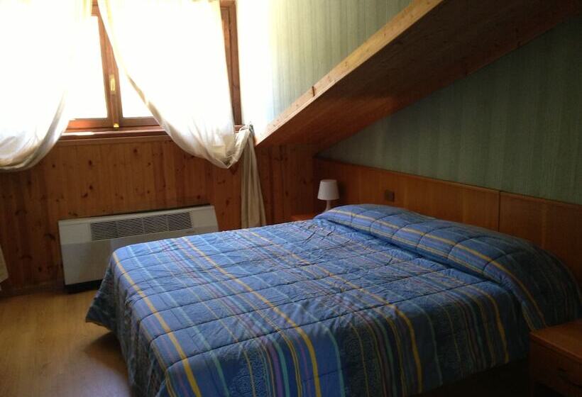 فندق Baita Della Luna