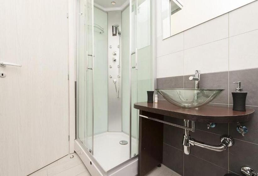 בית מלון כפרי De Guestibus