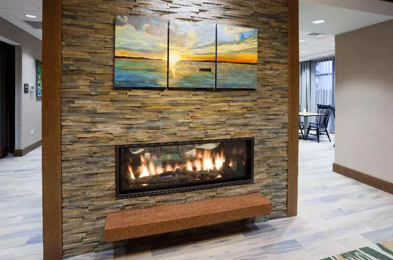ホテル Hampton Inn Spicer Green Lake