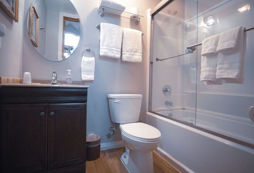 酒店 Tucker Peak Lodge