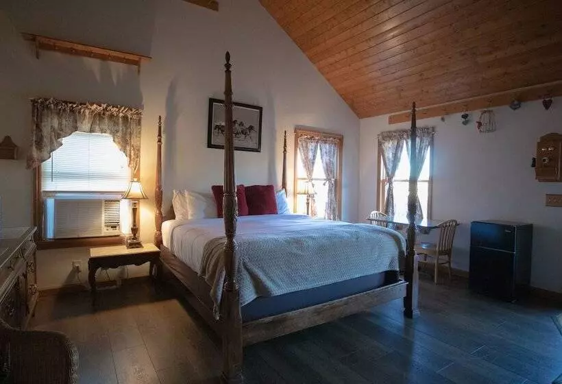 هتل Tucker Peak Lodge