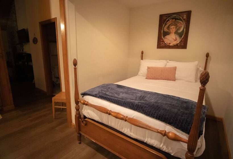 酒店 Tucker Peak Lodge