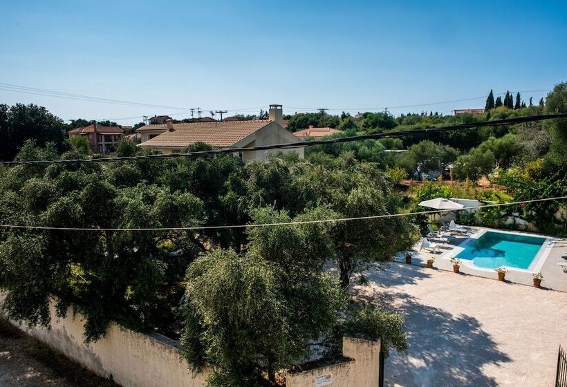 Koxyli Studios & Apartments