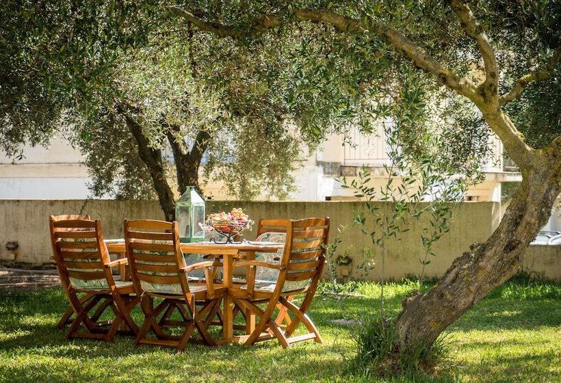 Koxyli Studios & Apartments