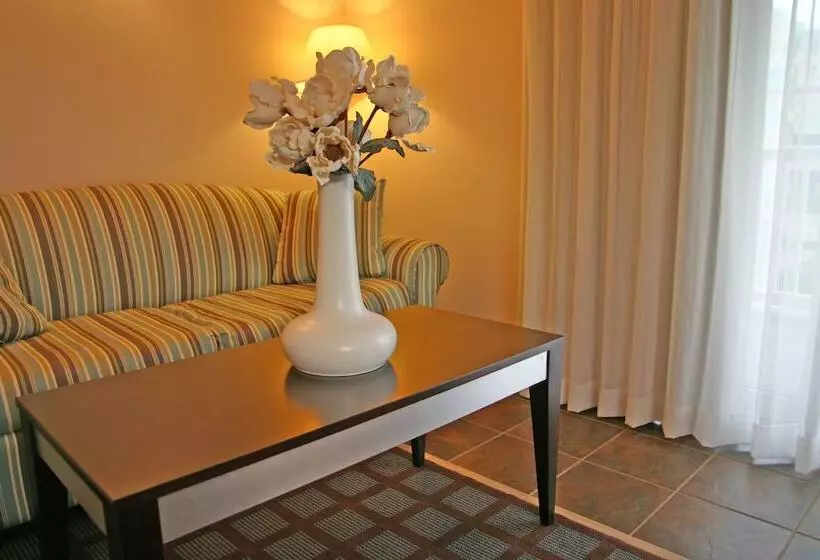 Monte Carlo Condos