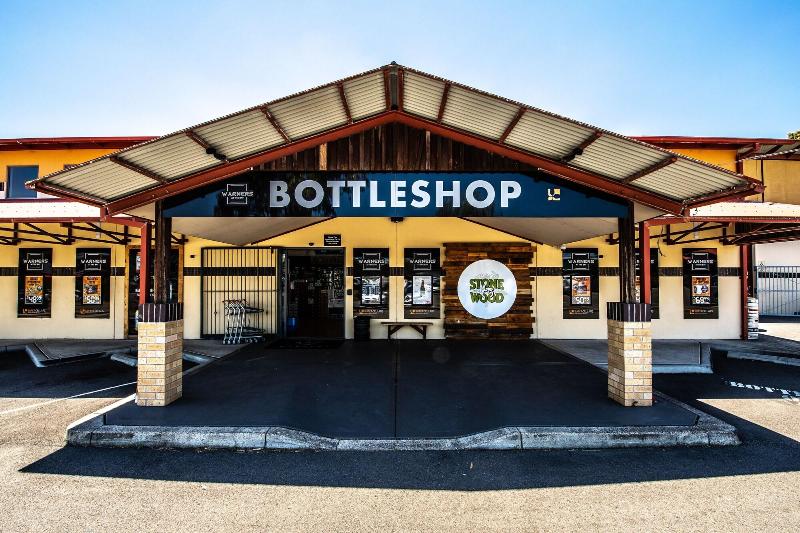 汽车旅馆 Warners At The Bay