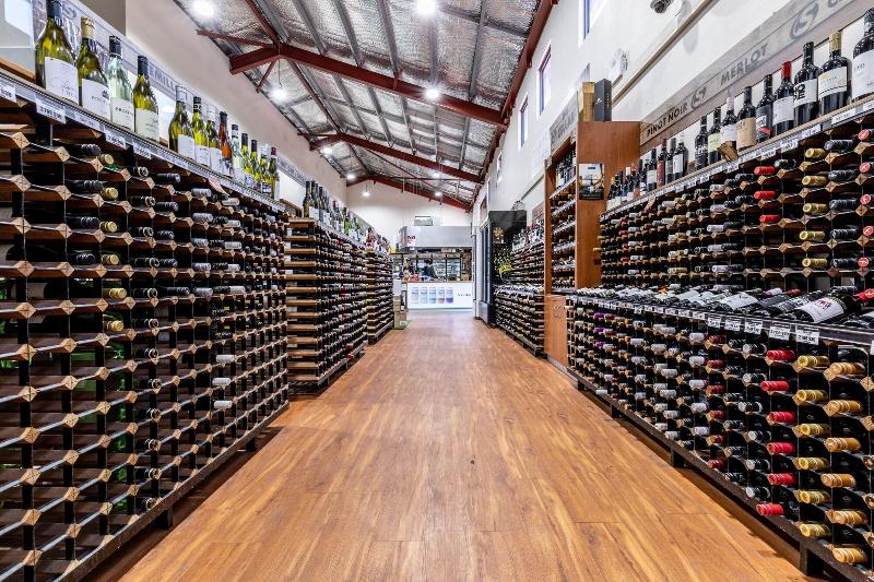 汽车旅馆 Warners At The Bay