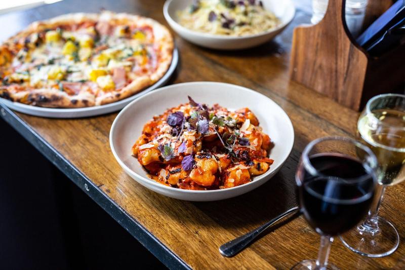 汽车旅馆 Warners At The Bay