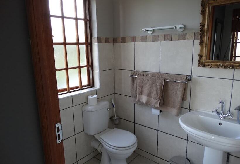 Пансион By The Way Guesthouse