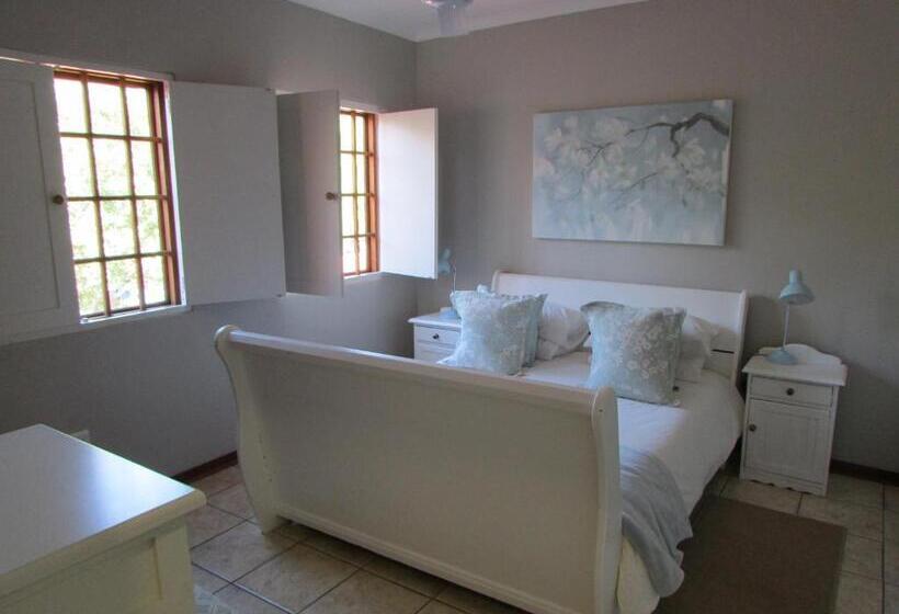 Пансион By The Way Guesthouse