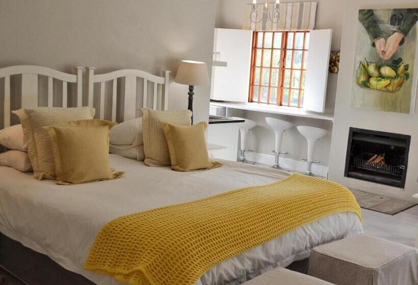 Пансион By The Way Guesthouse