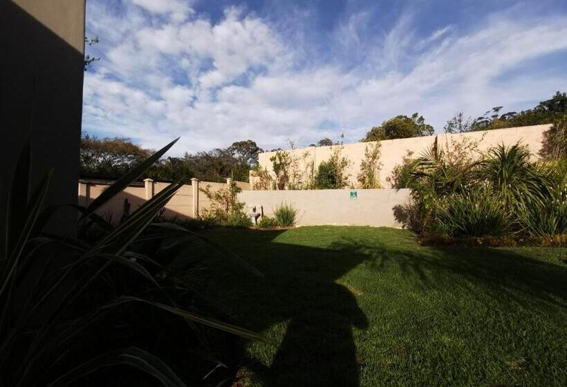 펜션 Flametree Guesthouse