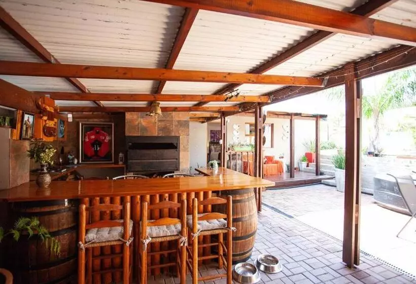 ペンション Flametree Guesthouse